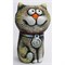 Кот с голубой подвеской из шамота